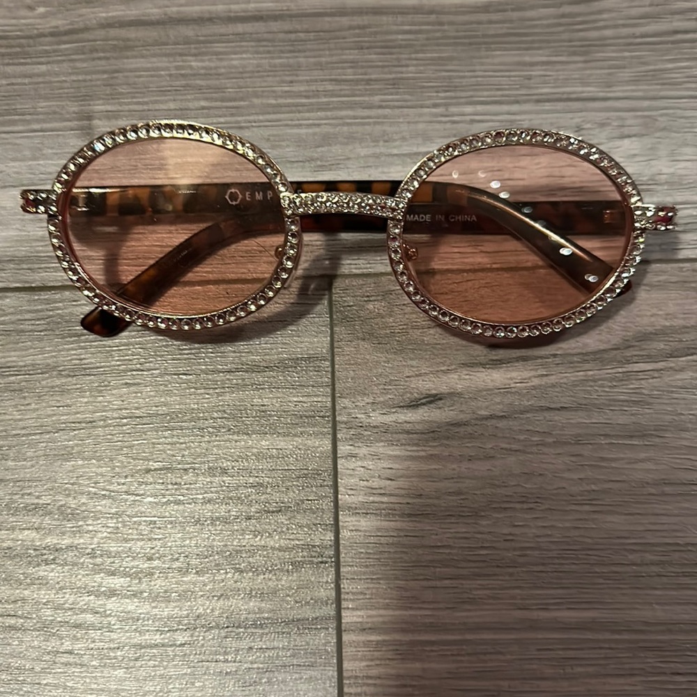 pink / printed sunglasses
